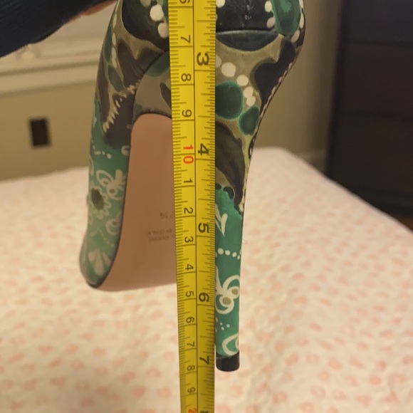 RED Valentino Green patterned heels. NWOT - Picture 10 of 11